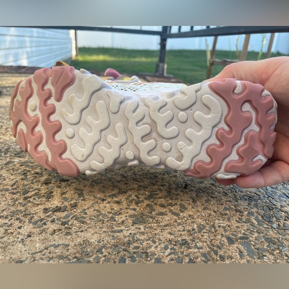 Women’s Nike React Vision Pure Platinum Workout Sneakers - Picture 6 of 9